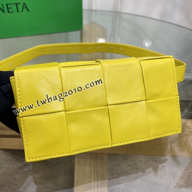 Bottega veneta高端女包 KF0023 寶緹嘉爆款黃色CASSETTE腰包 BV經典款四格腰包/胸包/斜挎包/單肩包  gxz1393